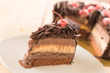 Çikolatalı dondurma kek 