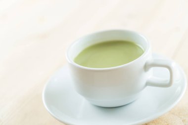 hot matcha latte 