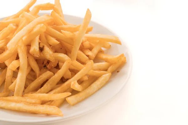 Batatas fritas douradas em branco — Fotografia de Stock