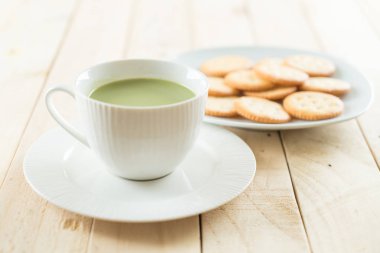 hot matcha latte 