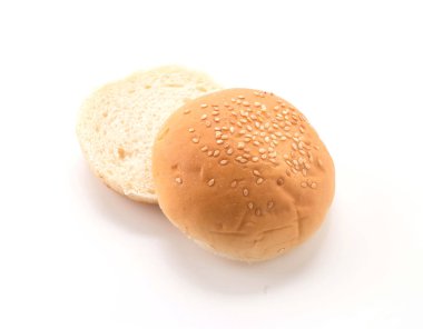 Beyaz arkaplanda hamburger ekmeği