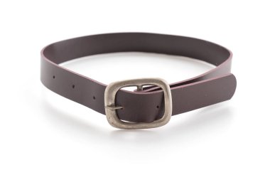 Beyaz arka plan üzerinde moda kemer