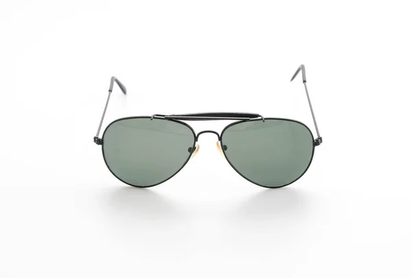 Модні сонцезахисні окуляри на білому тлі — стокове фото