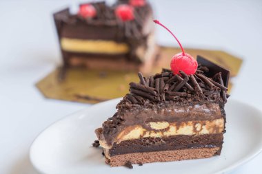 Çikolatalı dondurma kek 