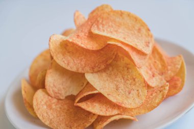 Tabakta patates cipsi