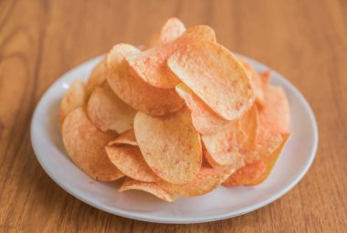 Tabakta patates cipsi