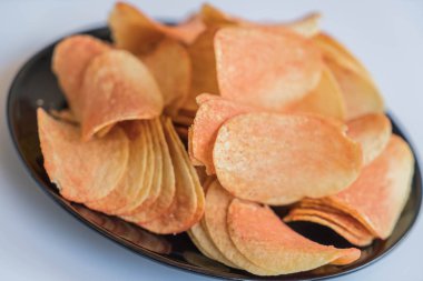 Tabakta patates cipsi