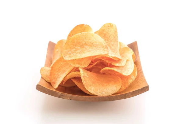 Kartoffelchips auf weißem Hintergrund — Stockfoto