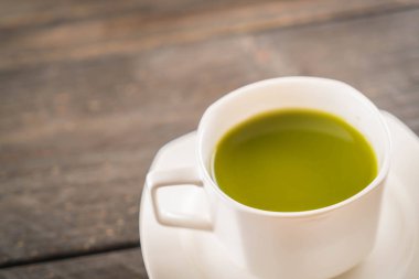 Tahta zemin üzerinde sıcak kibrit - Klasik film filtresi ile yumuşak odak