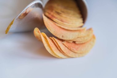 Tabakta patates cipsi