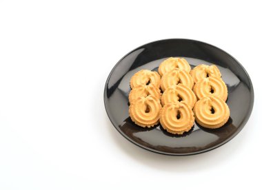 Beyaz arkaplanda tereyağlı kurabiye