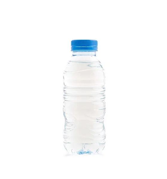 Botella de agua sobre fondo blanco — Foto de Stock