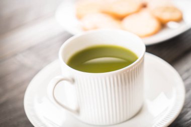 Tahta zemin üzerinde sıcak kibrit - Klasik film filtresi ile yumuşak odak