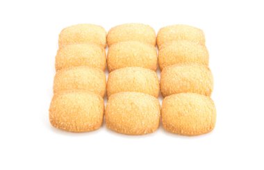 Beyaz arkaplanda tereyağlı kurabiye