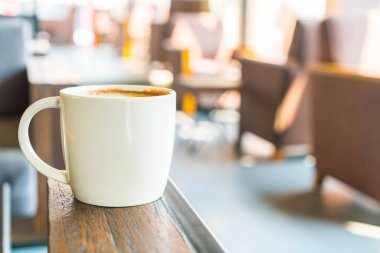 Kafede kahve fincanı