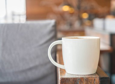 Kafede kahve fincanı