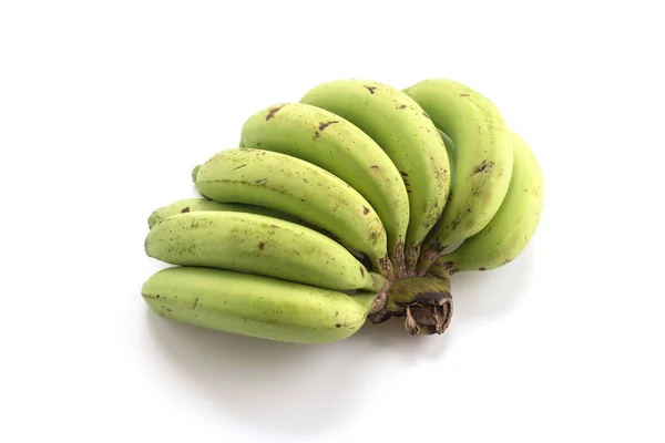 Plátano verde sobre fondo blanco — Foto de Stock