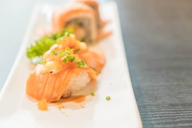 Somon peynir maki yandı