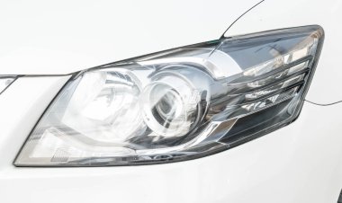 Araba başına ışık