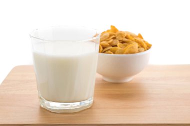 süt ve Mısır gevreği