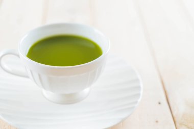 Tahta zemin üzerinde sıcak kibrit - Klasik film filtresi ile yumuşak odak