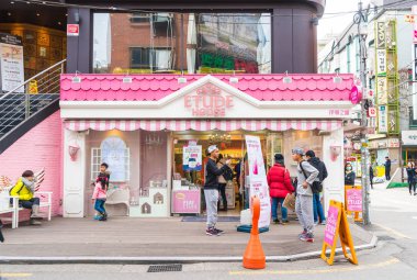 Seoul, Güney Kore - 8 Mar 2016: Etude House store Seul. E