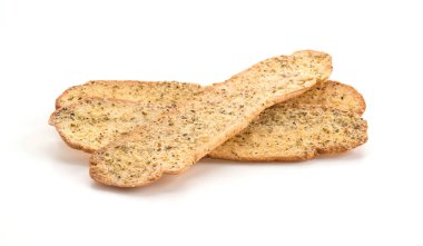 Sarımsak ve bitkisel ekmek dilimleri.