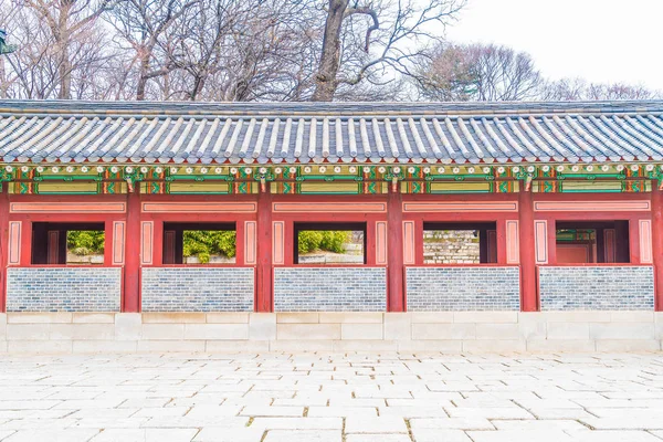 Palacio Changdeokgung Hermosa arquitectura tradicional en Seúl — Foto de Stock