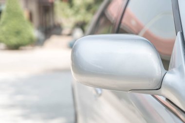 yakın çekim kanat ayna