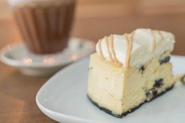 tanımlama bilgileri ve krem peynir pasta