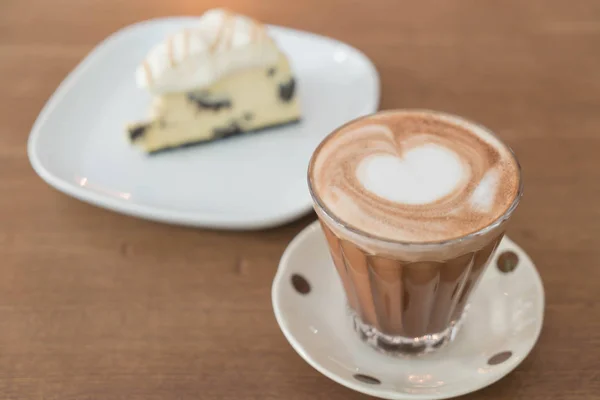 hot mocha coffee with cake