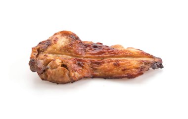 Beyaz arka planda ızgara tavuk