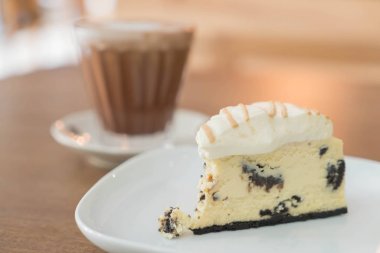 tanımlama bilgileri ve krem peynir pasta