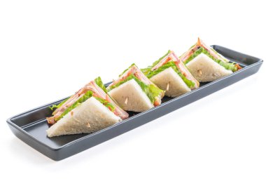 beyaz zemin üzerinde sandviç