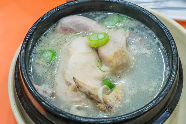 Chicken soup with ginseng, korean food — Stock Photo, Image
