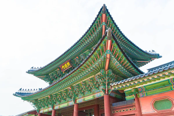 Gyeongbokgung Palace Hermosa arquitectura tradicional en Seúl — Foto de Stock