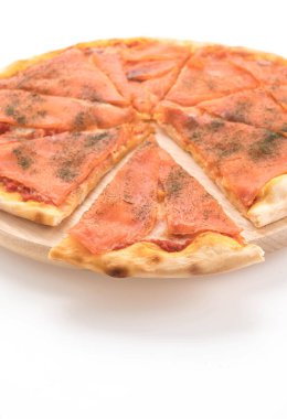 füme somon pizza