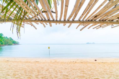 Sahilde siluet bower