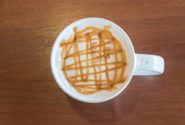 Karamel Macchiato üstten görünüm