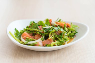  baharatlı salata somon 