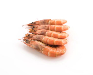 Beyaz arkaplanda taze karides / karides