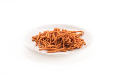 Beyaz arkaplanda tuz çubuğu