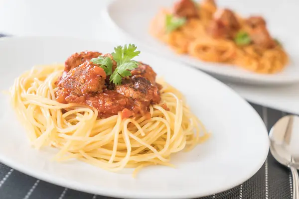 Espaguetis y albóndigas — Foto de Stock