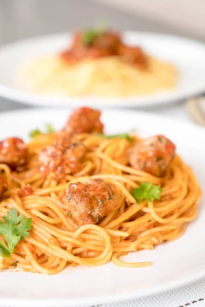 Espaguetis y albóndigas — Foto de Stock