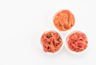 Çince lahana, kalamar ve turp kimchi 