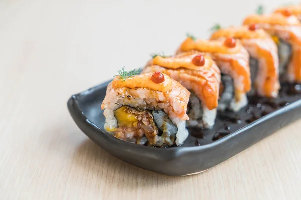 Salmon roll - styl Japoński żywności — Zdjęcie stockowe