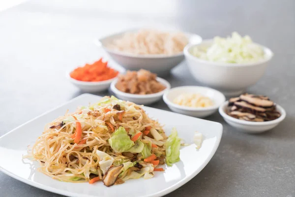 Fried noodles on plate — Stock Photo, Image