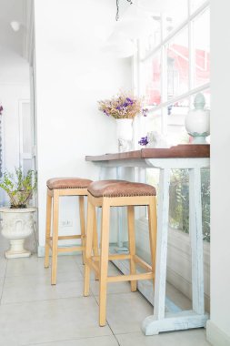 boş masa ve sandalye Cafe