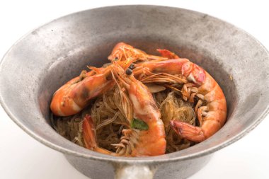 erişte ile saksı karides