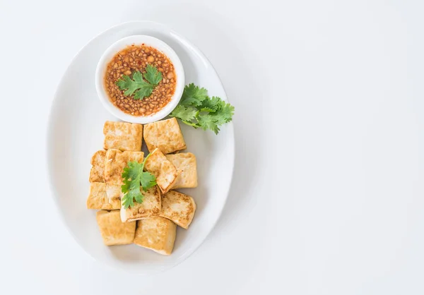 Tofu frito - comida saludable —  Fotos de Stock